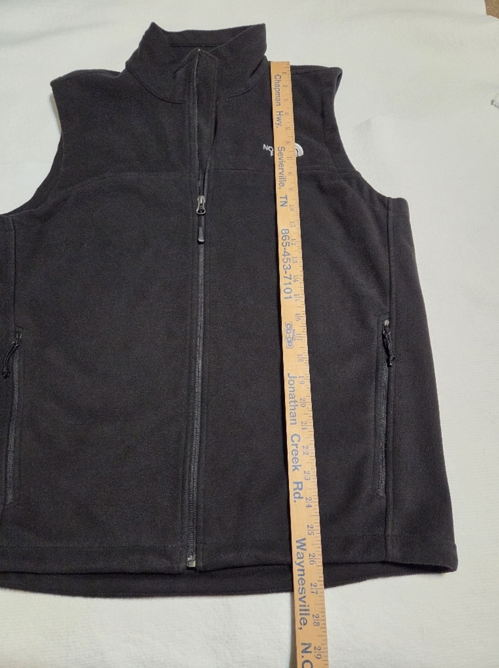The North Face Men's Black Fleece Vest with Logo On Front And Back. Sz M - Picture 6 of 7